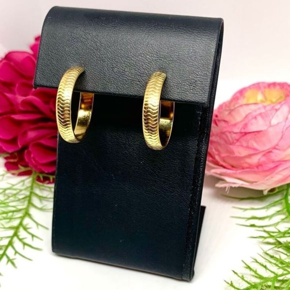 VINTAGE⚜️NAPIER Golden Herringbone Hoop Earrings